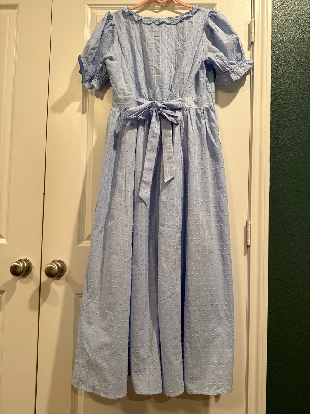 Beautiful Light Blue Puff-Sleeve Button-Front Maxi Dress - Picture 5 of 13